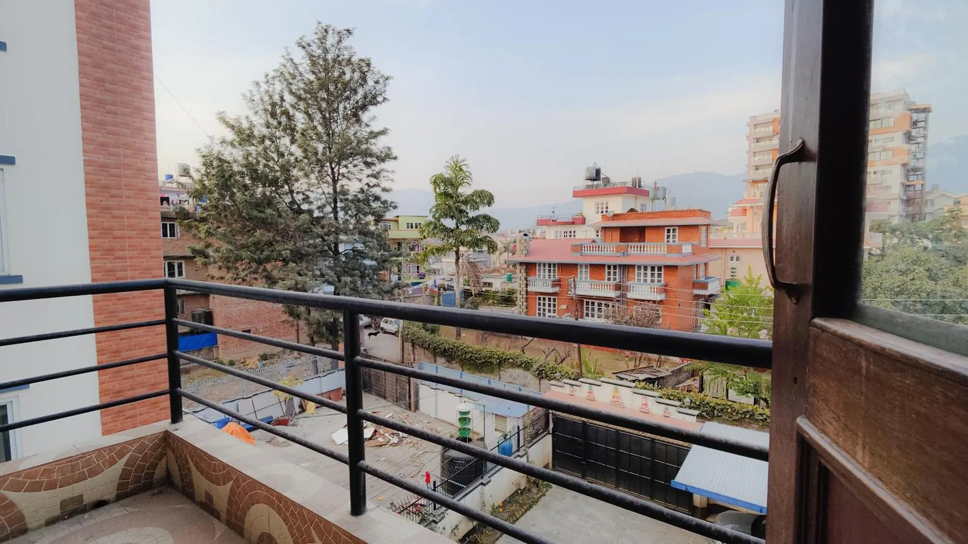 Séjour chez l'habitant Family Home With Rooftop Access And Mountain View Katmandou